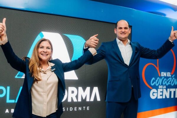 Carolina Mejía representa valores de Luis Abinader afirma Adolfo Pérez.