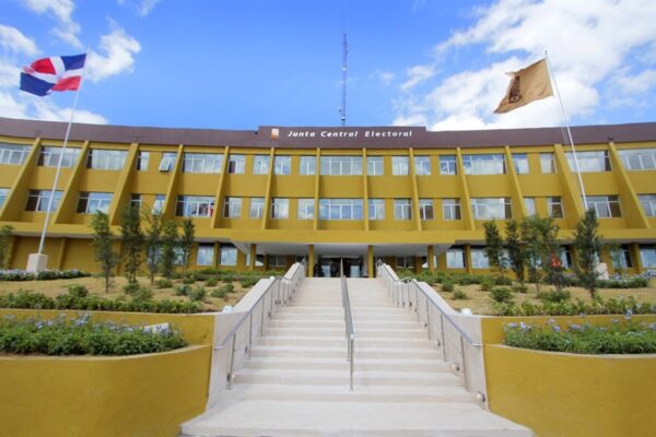 JCE asegura elecciones municipales contarán con la observación electoral de 14 misiones internacionales a nivel nacional.