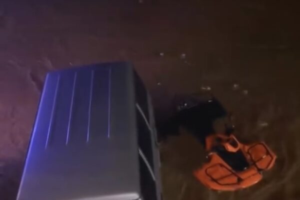 Reportan fuertes inundaciones por fuertes lluvias en Samaná