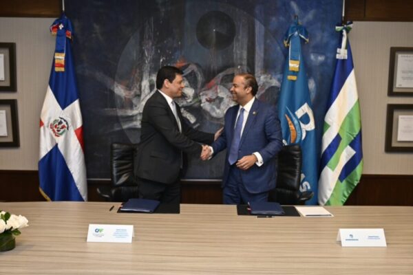 CAF y Banreservas acordaron una línea de crédito por USD$50 millones para potenciar pymes y sectores sostenibles en República Dominicana
