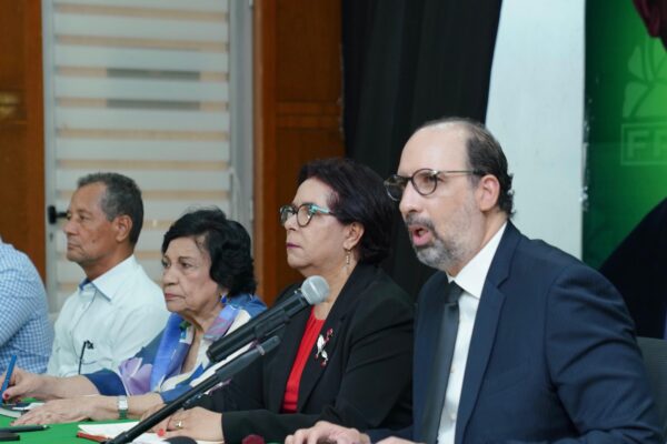 Fuerza del Pueblo avanza en etapa de revisión tras inscripción de 2,228 aspirantes a cargos internos