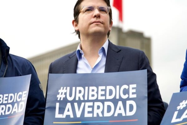 “Miguel Uribe Turbay: senador, aspirante presidencial y heredero de un legado político marcado por la tragedia”