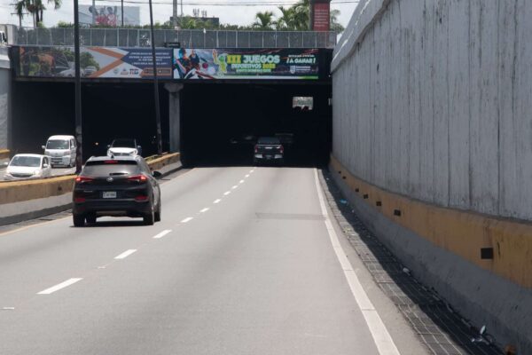 Reabierto parcialmente el túnel de Las Américas tras cierre preventivo
