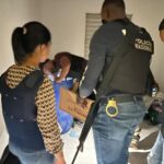 Dintel desmantela centro de acopio de drogas en La Romana; ocupa arma, dinero y apresan a “Chiquitón”